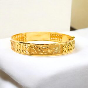 Radiant Wave Bangle