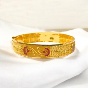 Majestic Serpent Bangle