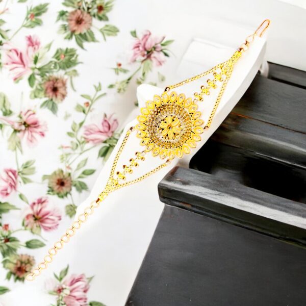 Divine Radiance Mantasha