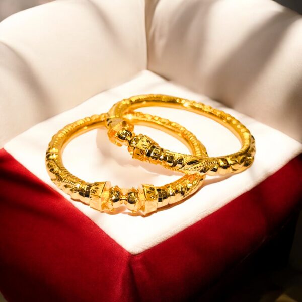 Luxe Radiance Bangle - Image 2
