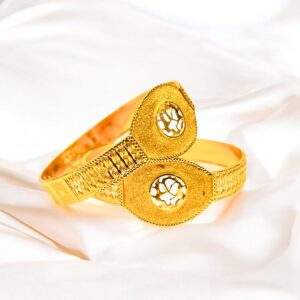 Vibrant Aura Bangle
