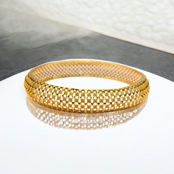 Royal Radiance Bangle - Image 2