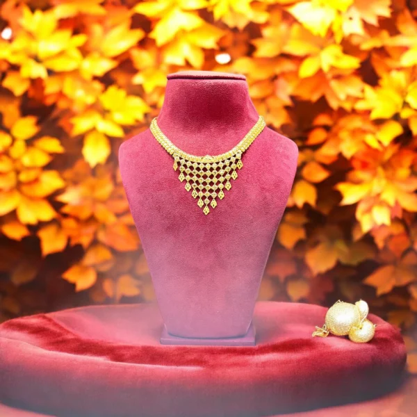 Chic Radiance - Image 2