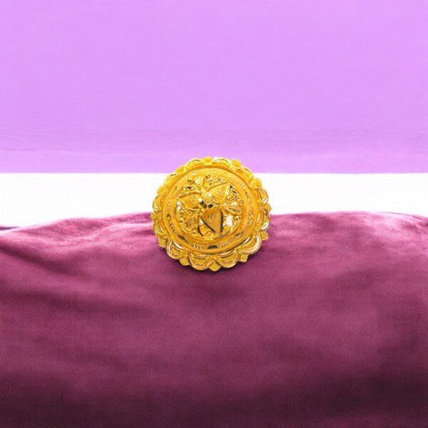 Gleaming Heart Ring