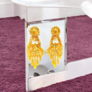 Golden Chic