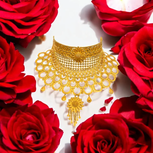 Modern 22kt Gold Choker Necklace - Image 3