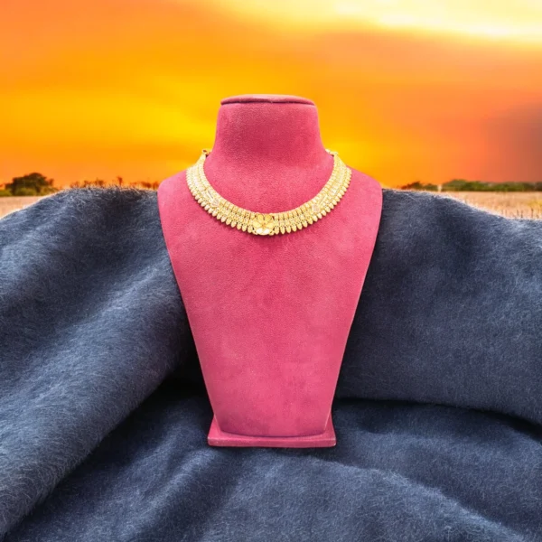 Classic Elegance Necklace - Image 2