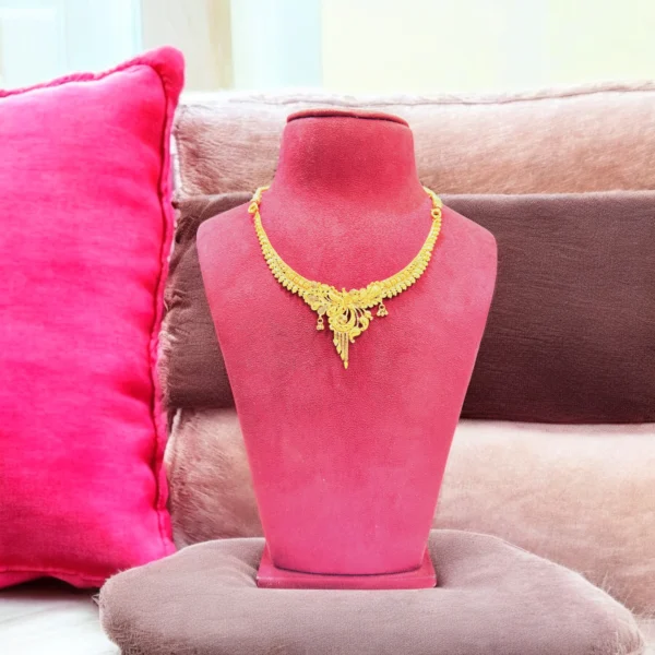 Royal Filigree Necklace - Image 2