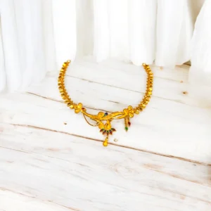 Lustrous Filigree Necklace