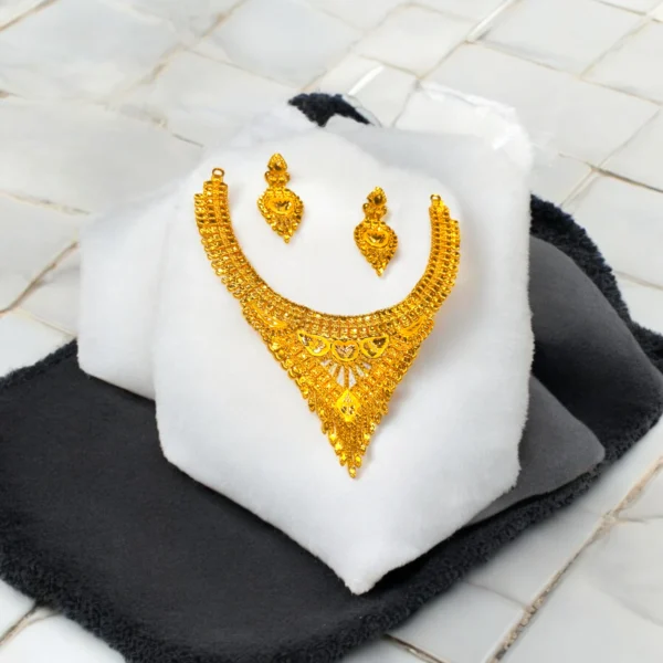 Twilight Gold Necklace - Image 2