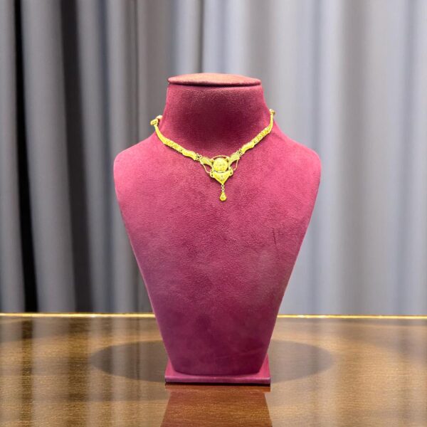 Graceful Leaves Gold Necklace - Image 2