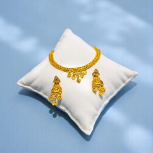 Floral Charm Gold Choker Necklace