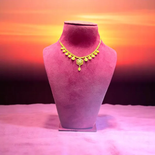 Floating Pearls Gold Necklace - Image 2