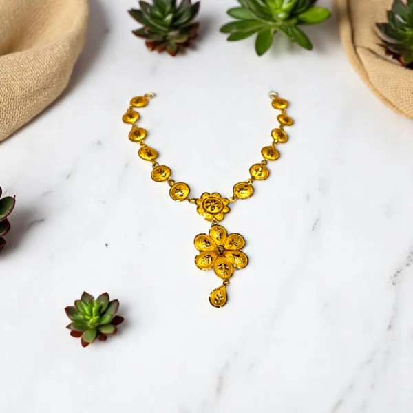 Mirror Shine Gold Necklace - Image 2