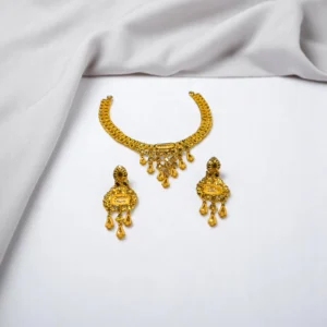 Golden Laurel Choker