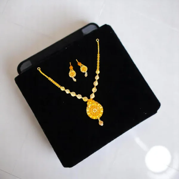 Golden Mirage Turkish Short Necklace - Image 3